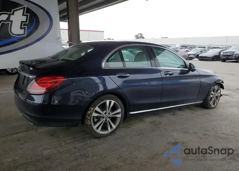 2018 Mercedes-Benz C 300 from USA, damaged, VIN 55SWF4JB5JU268897
